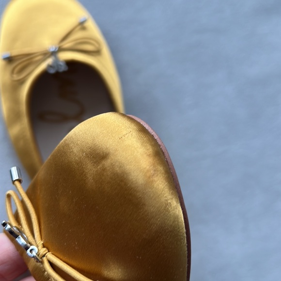 New (NWOB) Sam Edelman Felicia Ballet Flat in Gold Satin Size 8 M - Picture 6 of 8